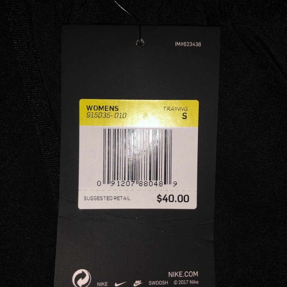 Shorts - Picture 2 of 3